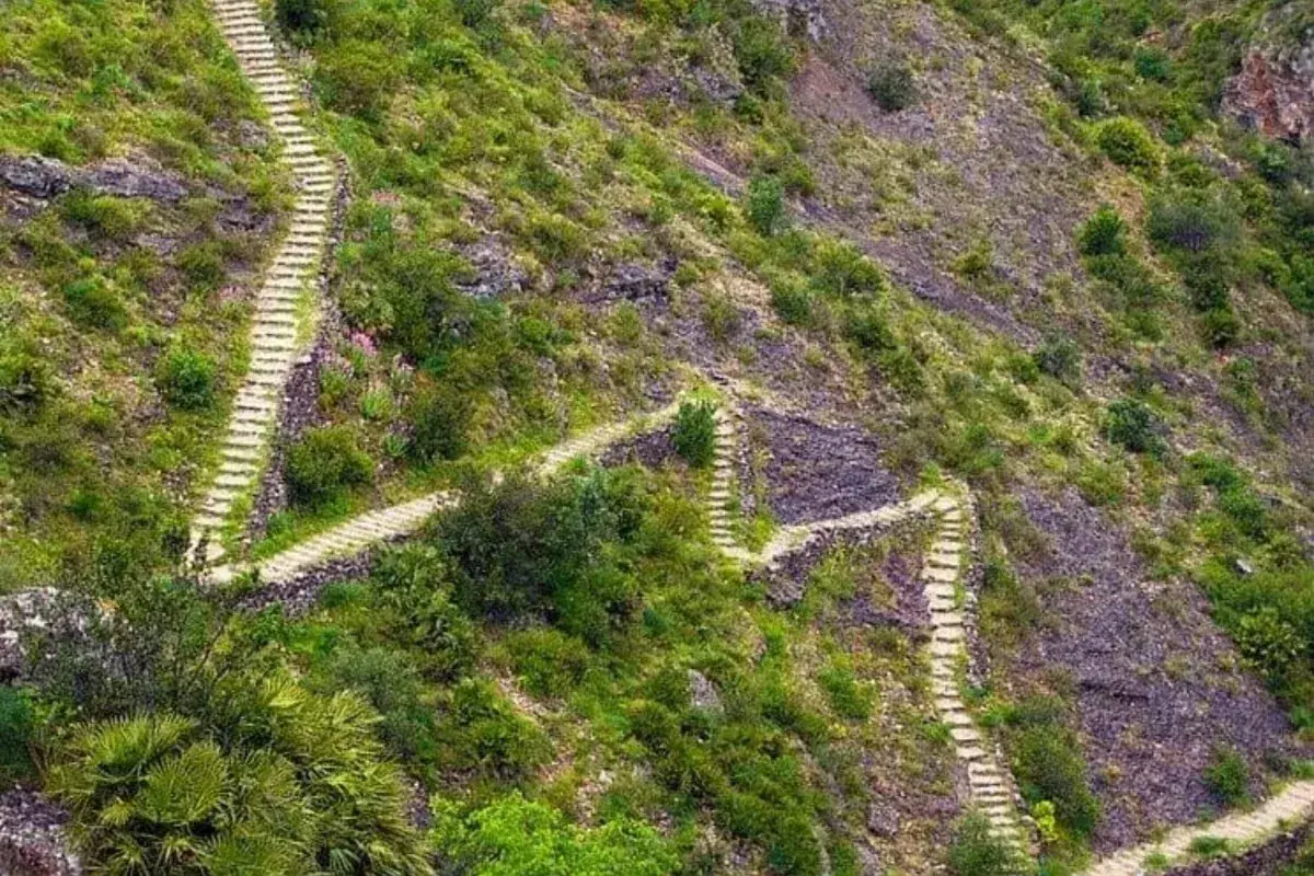 The zigzag stone steps of the Vall de Laguar climbing the hillside